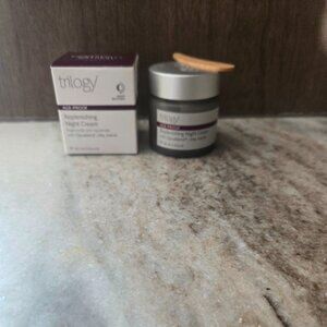 NIB trilogy Replenishing night cream